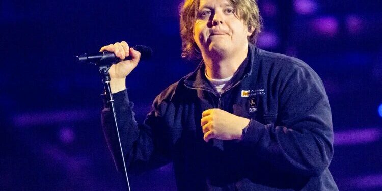 The heartfelt new single from Lewis Capaldi is called 'Pointless' Rapper Journal Lewis Capaldi